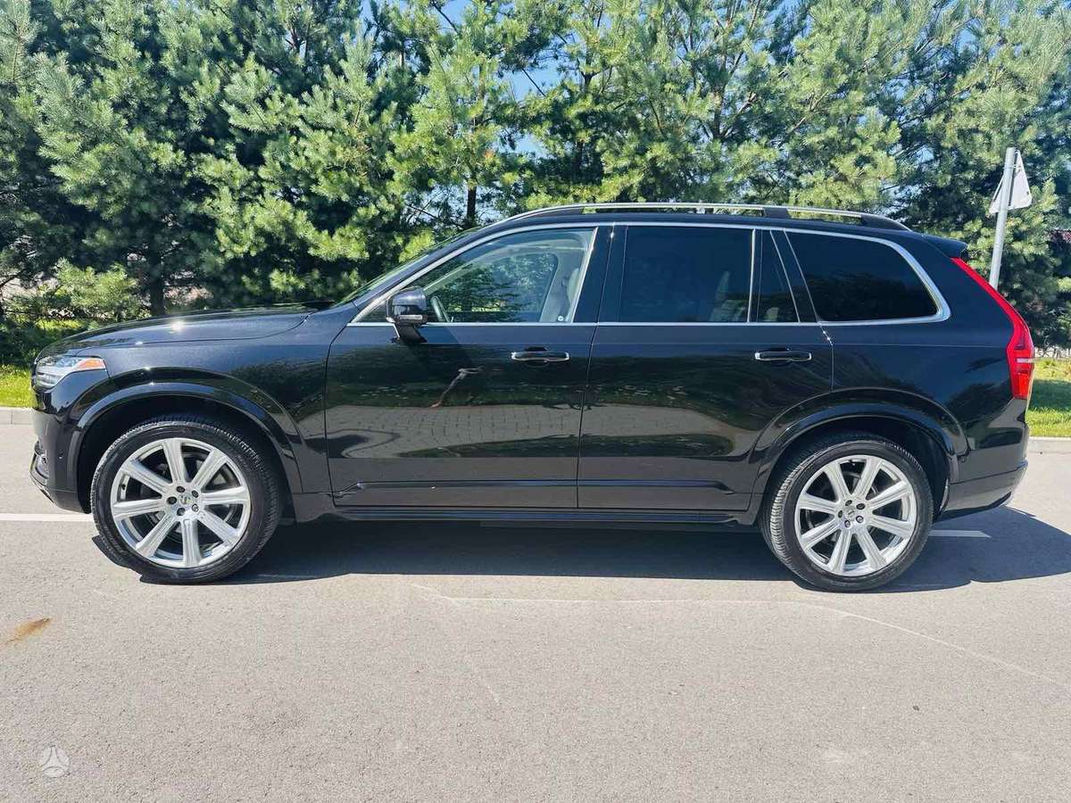 Volvo XC90 - 6