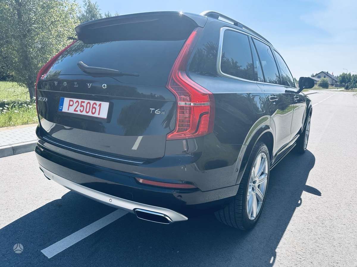 Volvo XC90 - 12