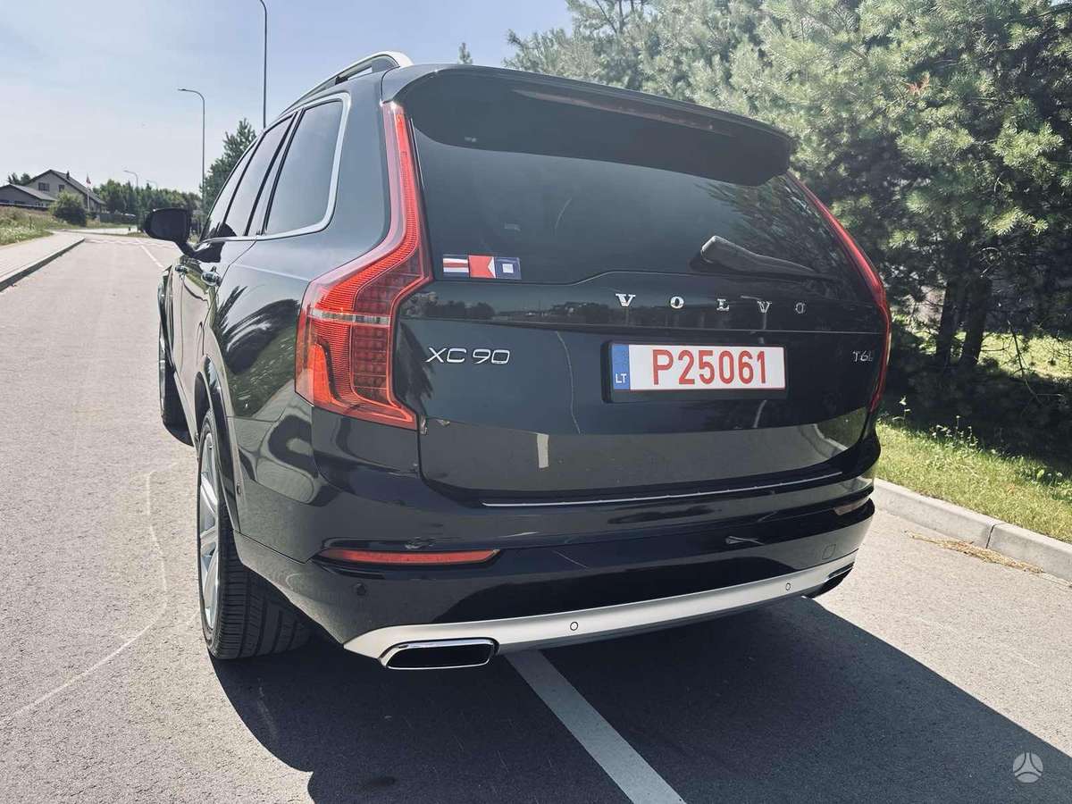 Volvo XC90 - 10