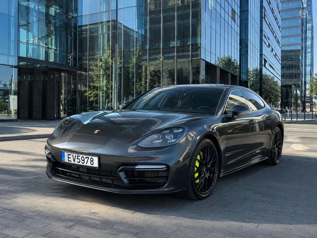 Porsche Panamera - 2