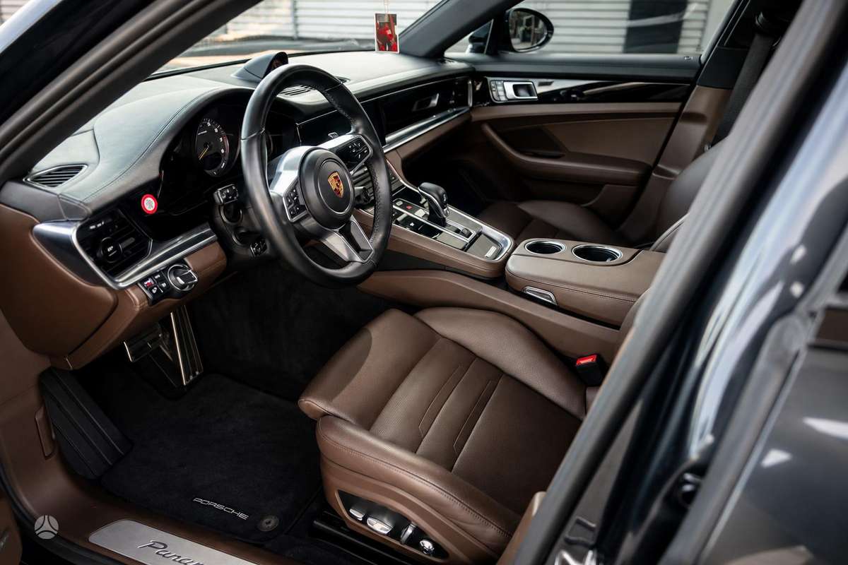 Porsche Panamera - 5