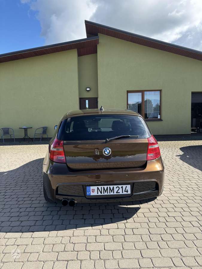 BMW 120, Хэтчбек