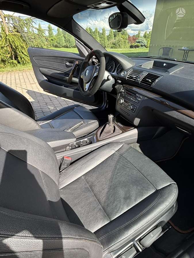 BMW 120, Хэтчбек