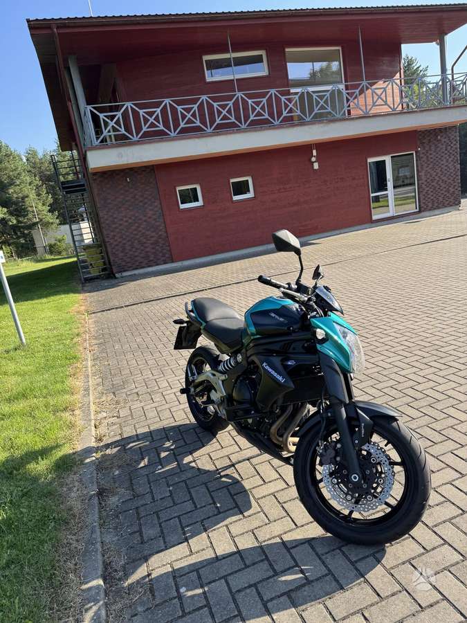 Kawasaki ER 650cc, street / classic