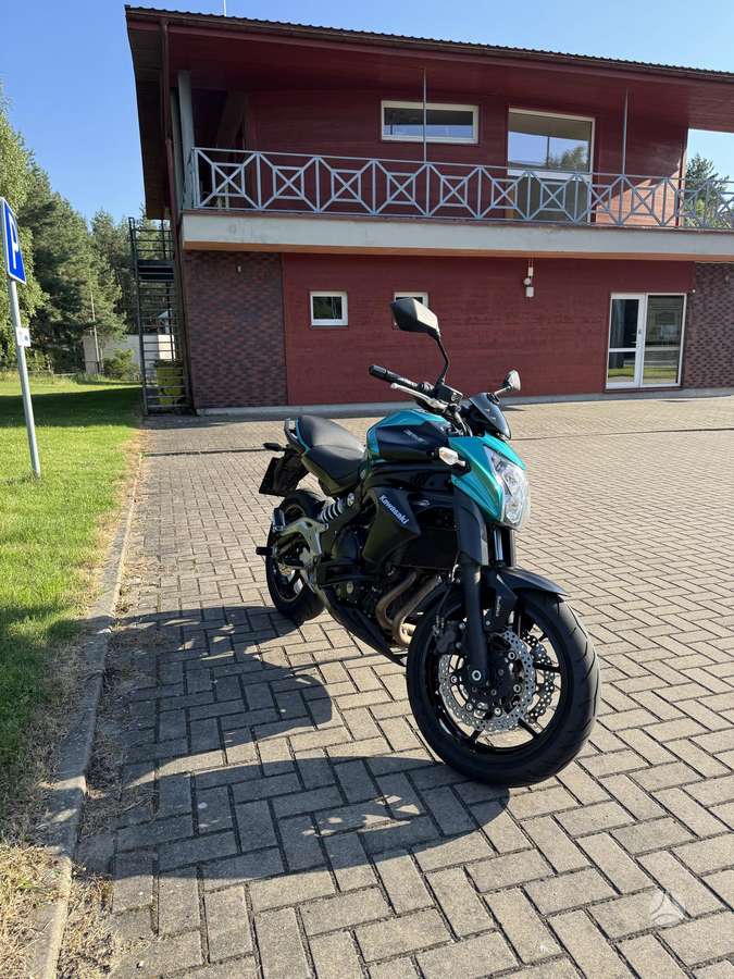 Kawasaki ER 650cc, street / classic