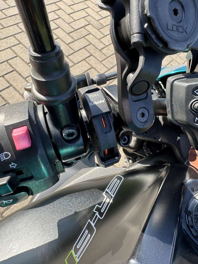 Kawasaki ER 650cc, street / classic