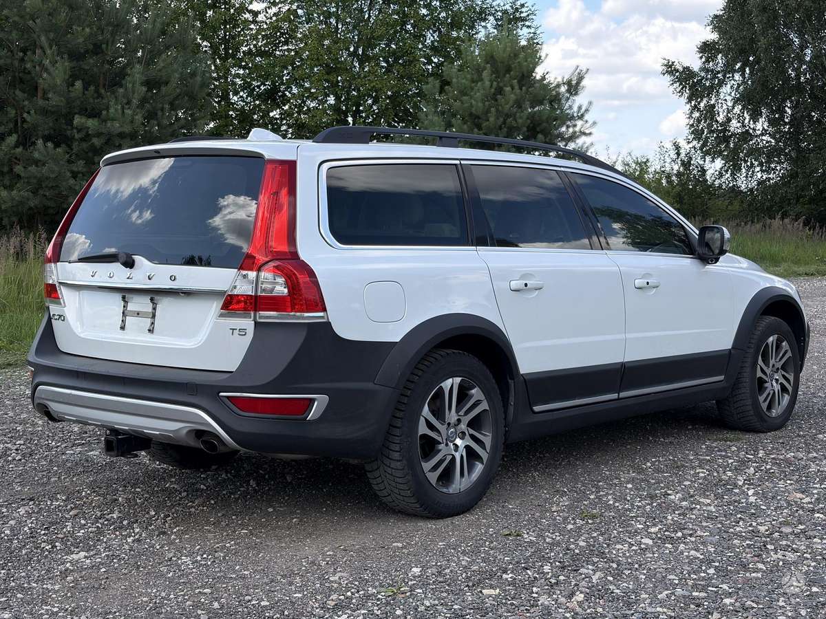 Volvo XC70 - 5