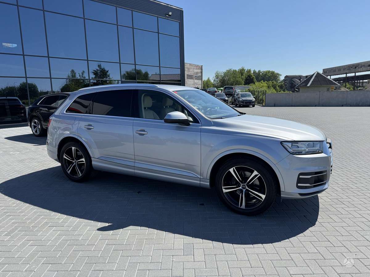 Audi Q7, 3.0 l., Внедорожник / Кроссовер