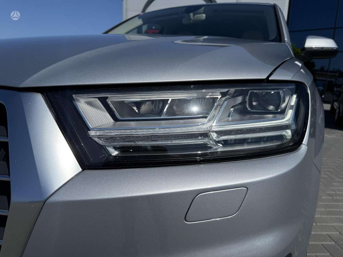 Audi Q7, 3.0 l., Внедорожник / Кроссовер