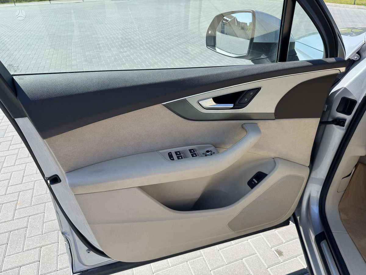 Audi Q7, 3.0 l., Внедорожник / Кроссовер