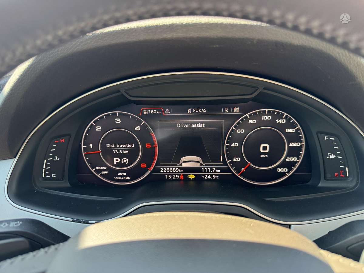 Audi Q7, 3.0 l., Внедорожник / Кроссовер