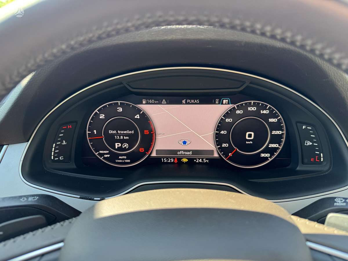 Audi Q7, 3.0 l., off-road / crossover