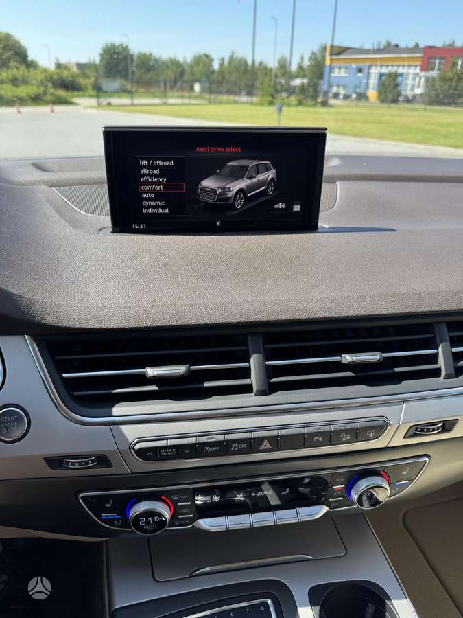 Audi Q7, 3.0 l., Внедорожник / Кроссовер