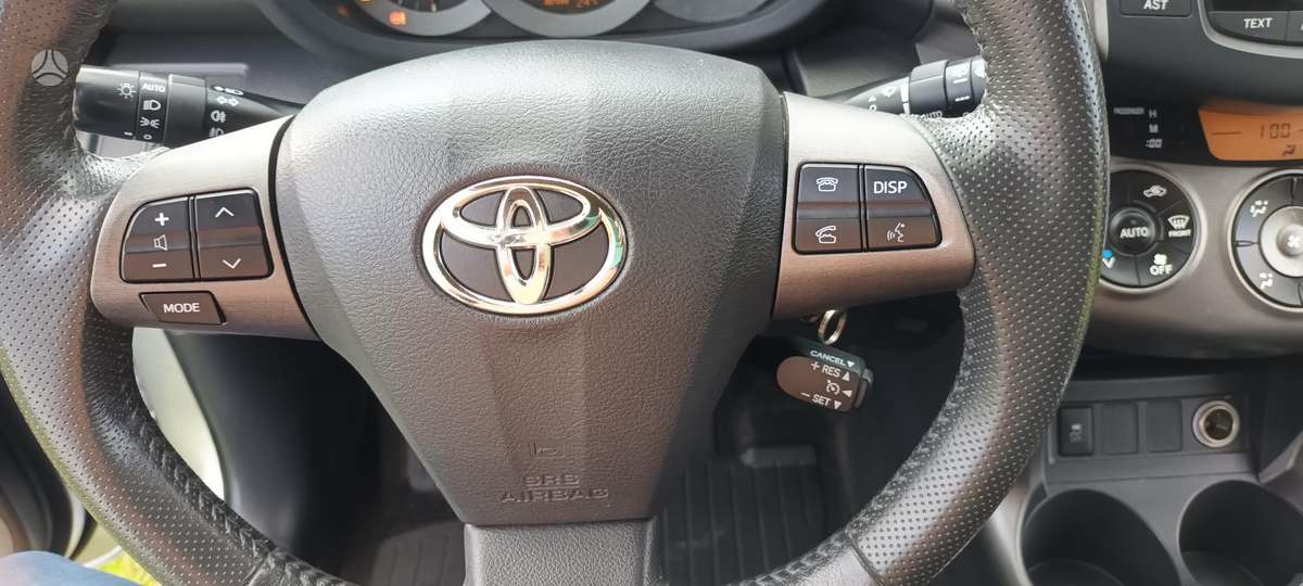 Toyota RAV4 - 5