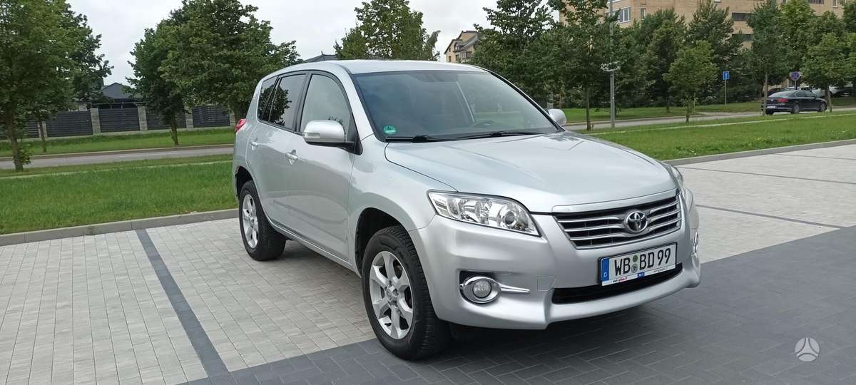 Toyota RAV4 - 3