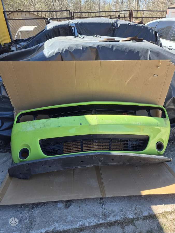 Dodge Challenger rezerves daļās