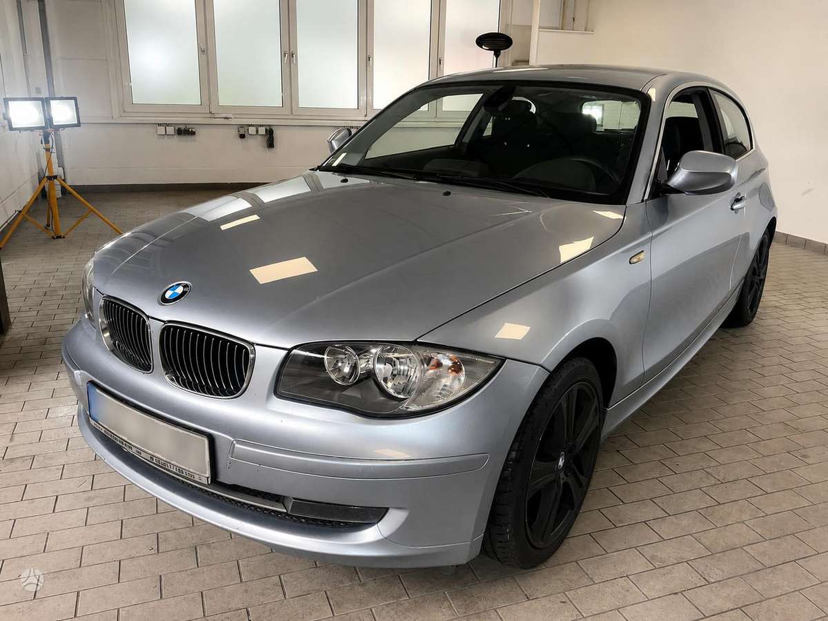 BMW 130, 3.0 l., Хэтчбек