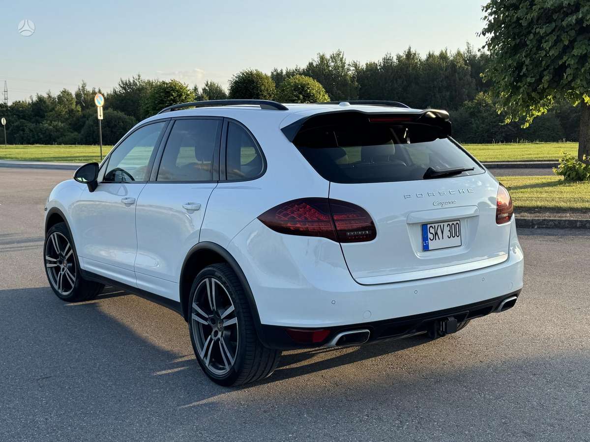 Porsche Cayenne - 3