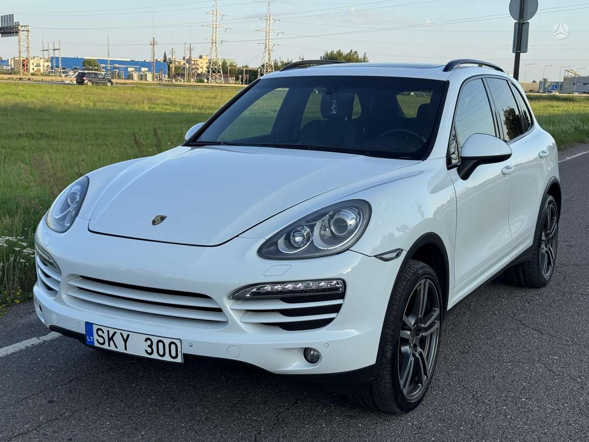 Porsche Cayenne - 4