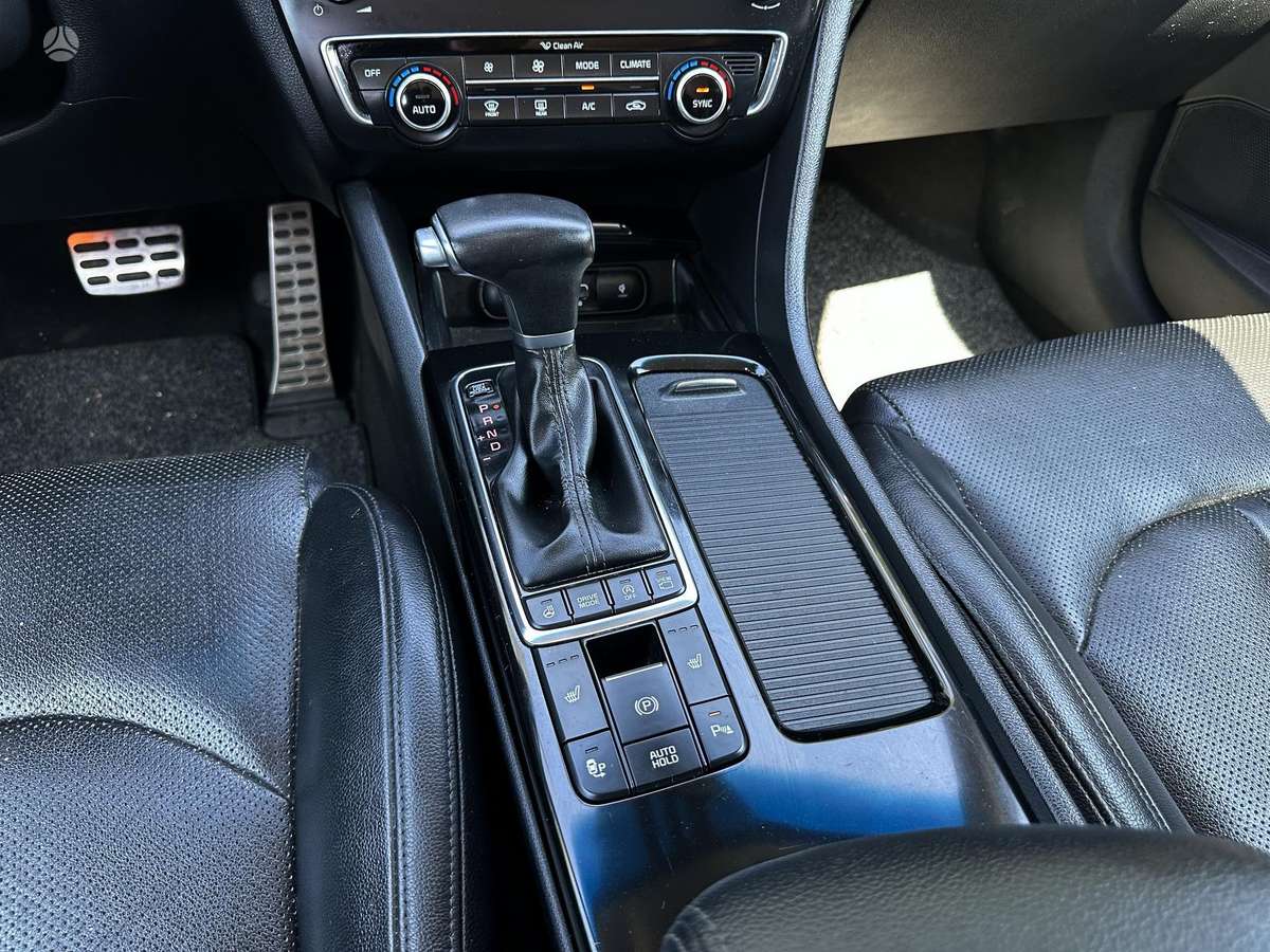 Kia Optima, 1.7 l., Универсал