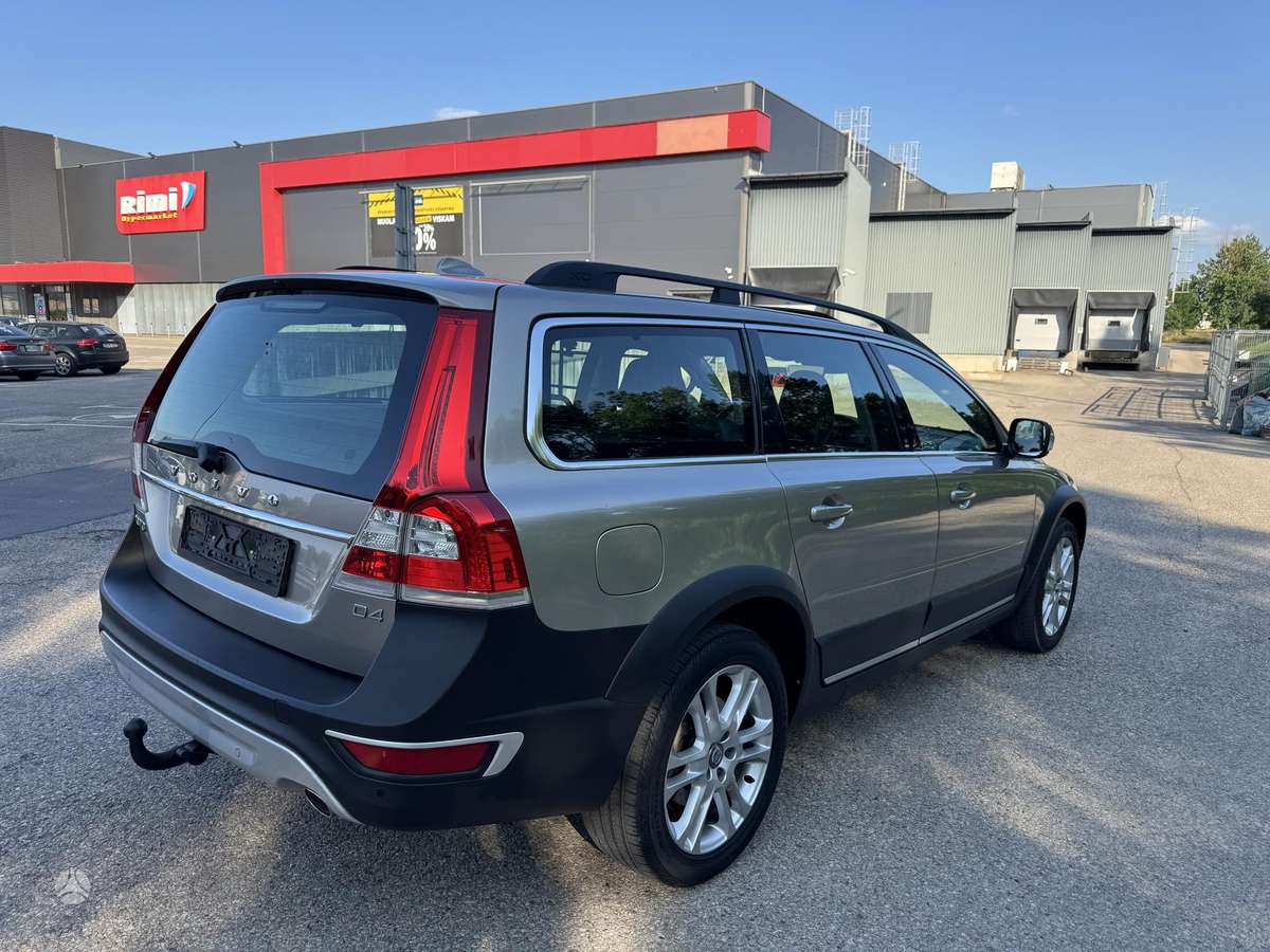 Volvo XC70, 2.0 l., Универсал