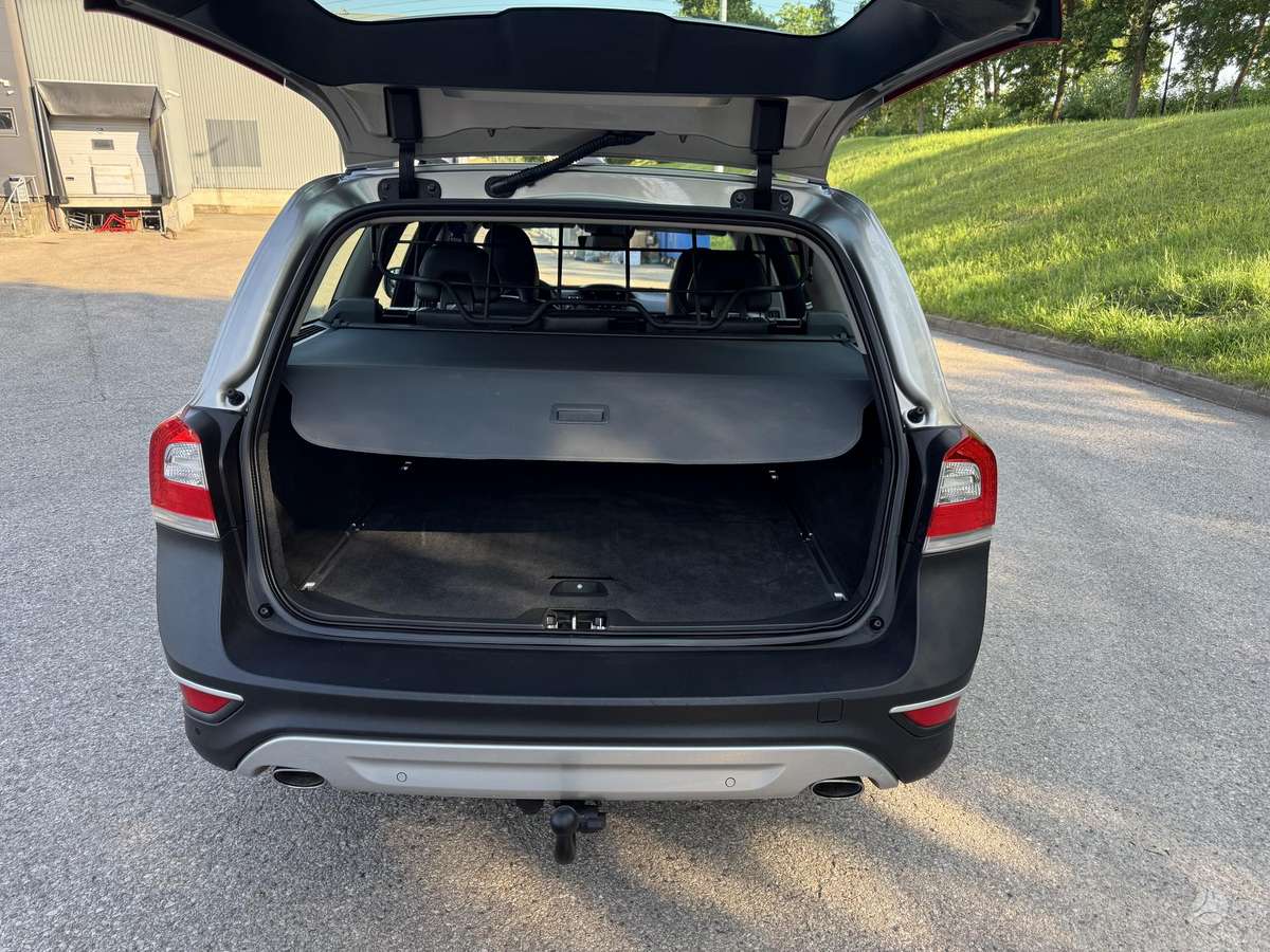 Volvo XC70, 2.0 l., Универсал