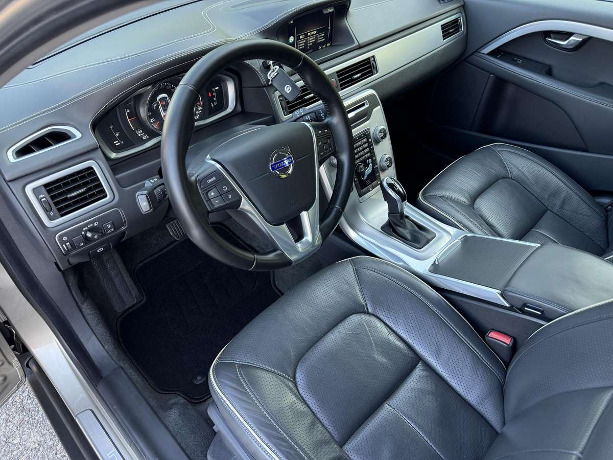 Volvo XC70, 2.0 l., Универсал