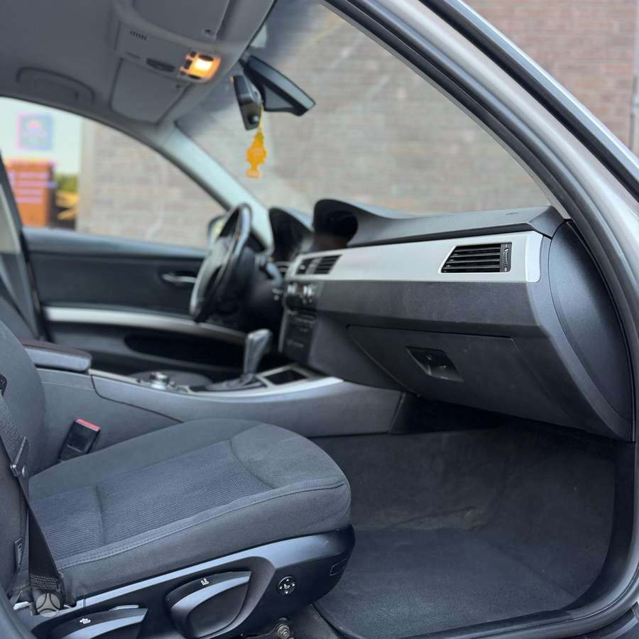 BMW 320, 2.0 l., universalas
