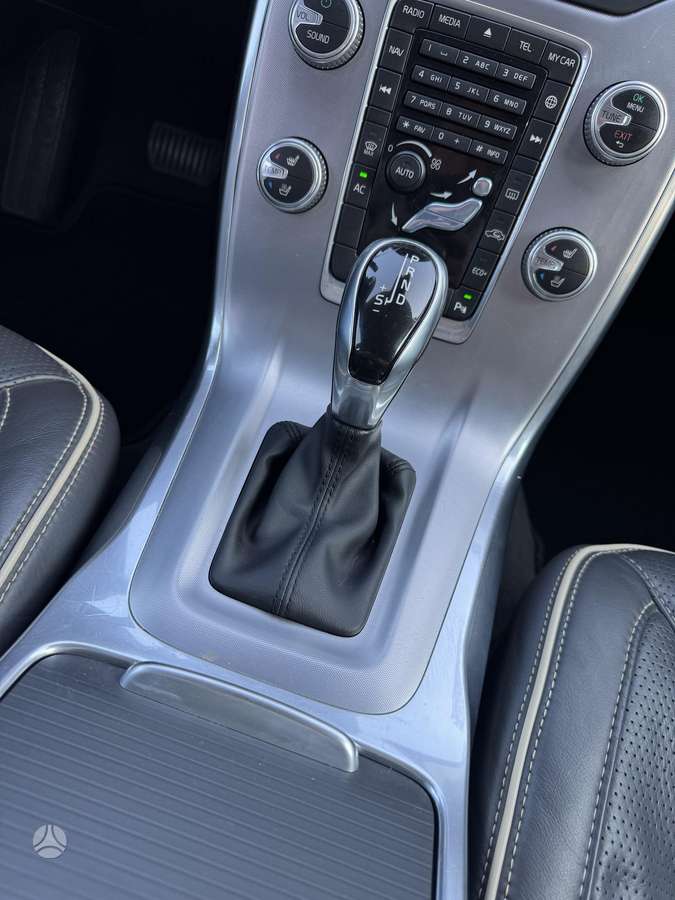 Volvo XC70, 2.0 l., Универсал