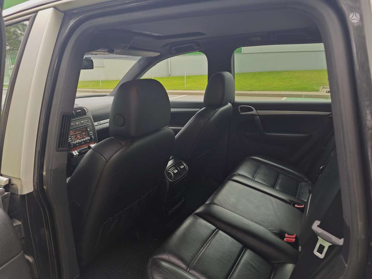 Porsche Cayenne - 12