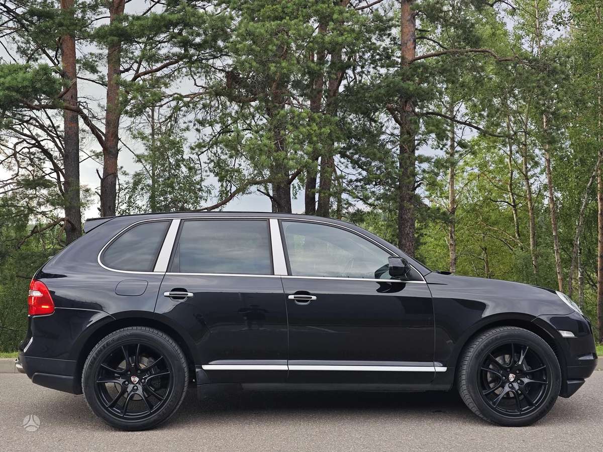 Porsche Cayenne - 3