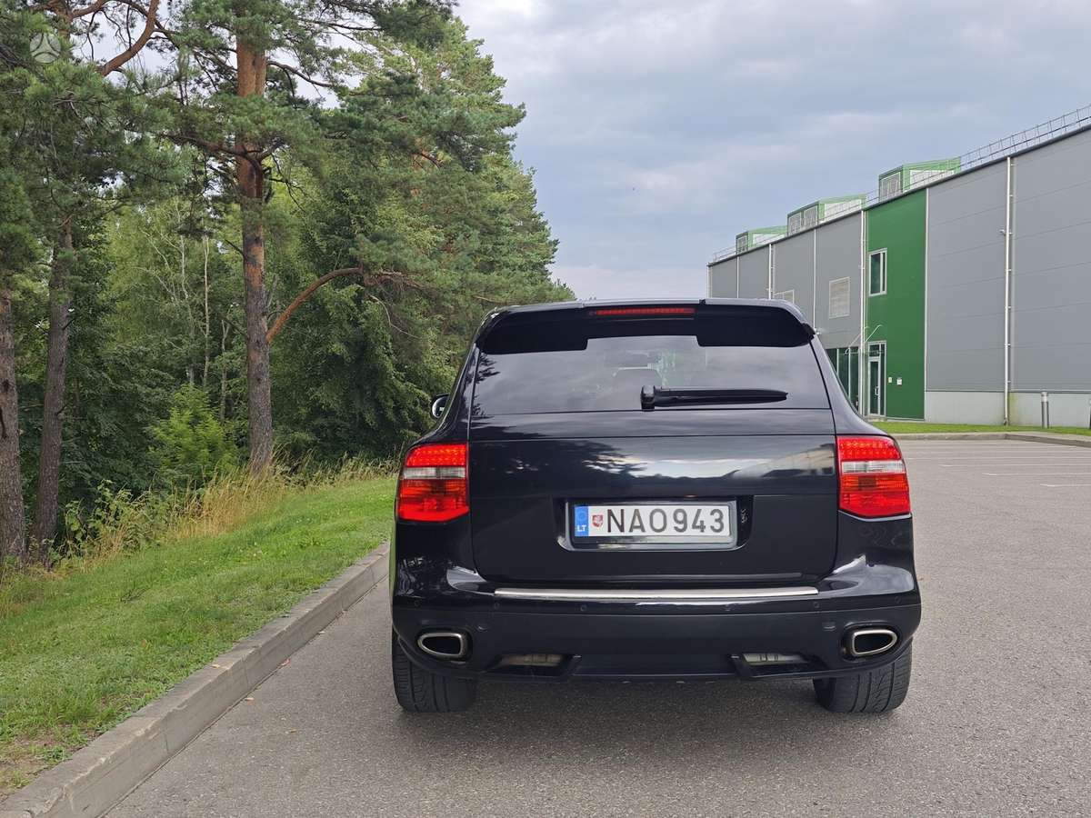 Porsche Cayenne - 5