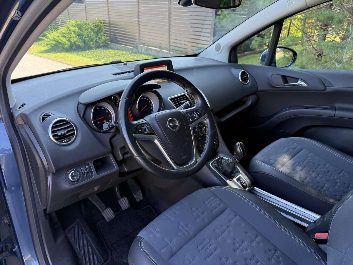 Opel Meriva, 1.4 l., Минивэн