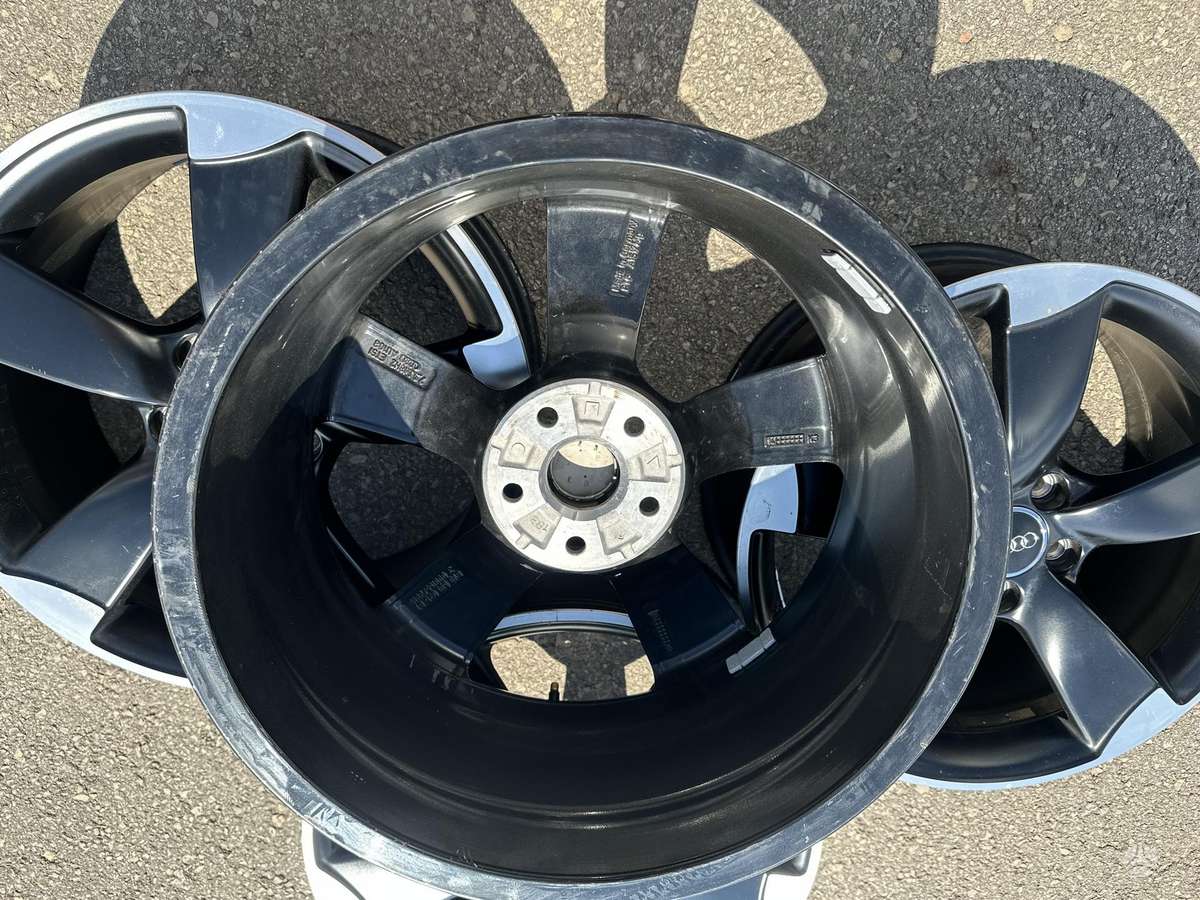 Audi Originalūs R18, light alloy, R18