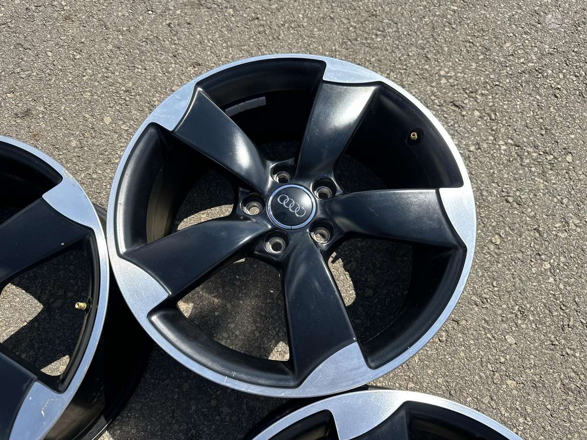 Audi Originalūs R18, light alloy, R18