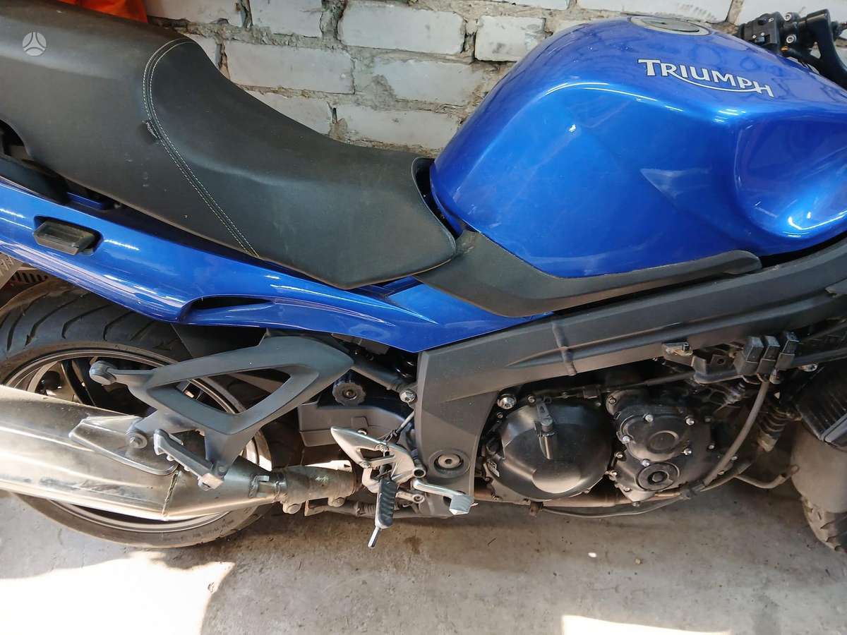 Triumph Sprint Sport, street / classic