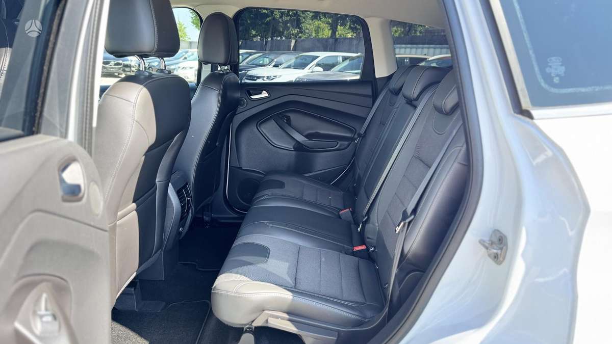 Ford Kuga, 1.6 l., Минивэн