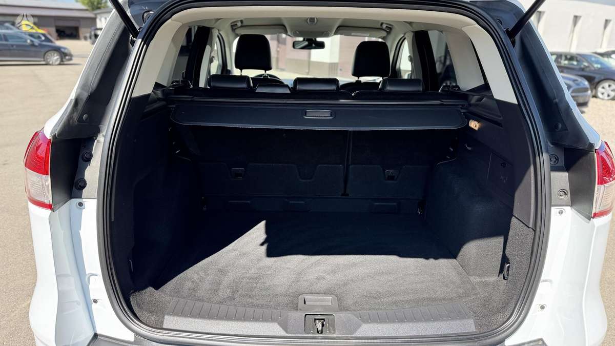 Ford Kuga, 1.6 l., Минивэн
