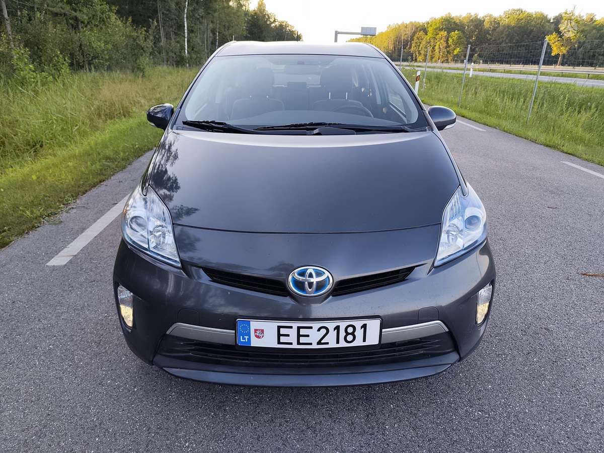 Toyota Prius - 2