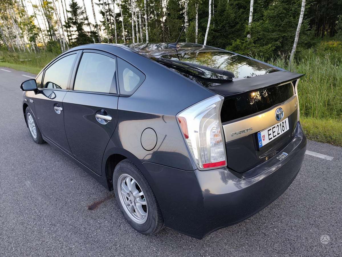 Toyota Prius - 6