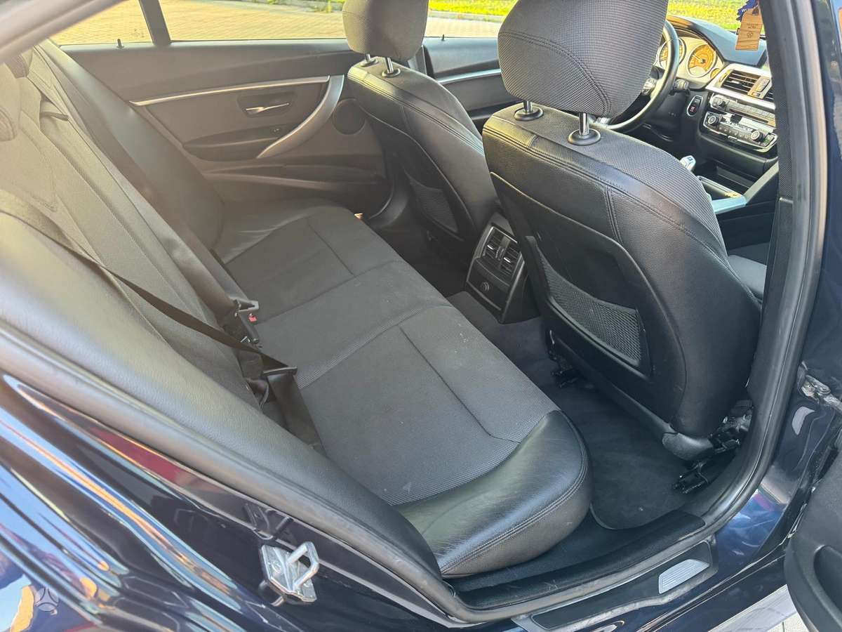 BMW 320, 2.0 l., Седан