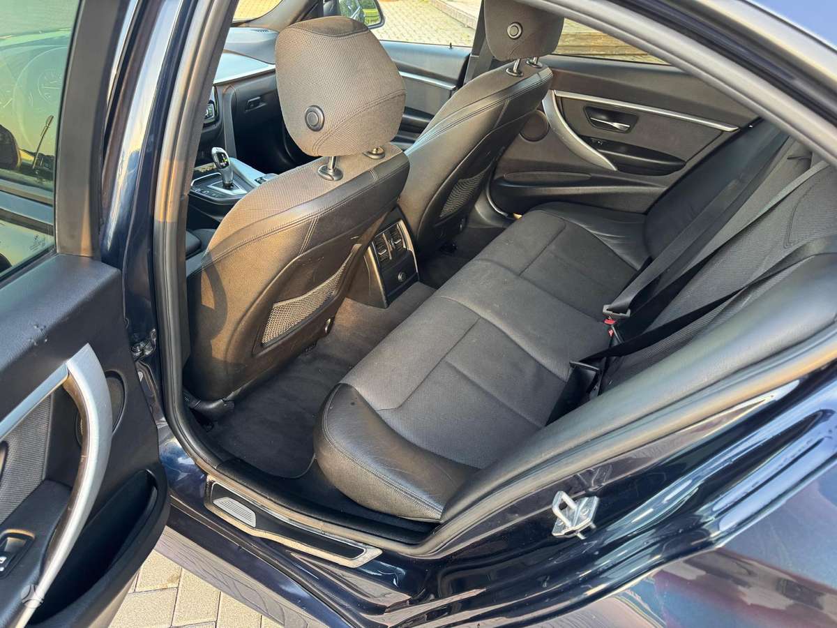 BMW 320, 2.0 l., Седан