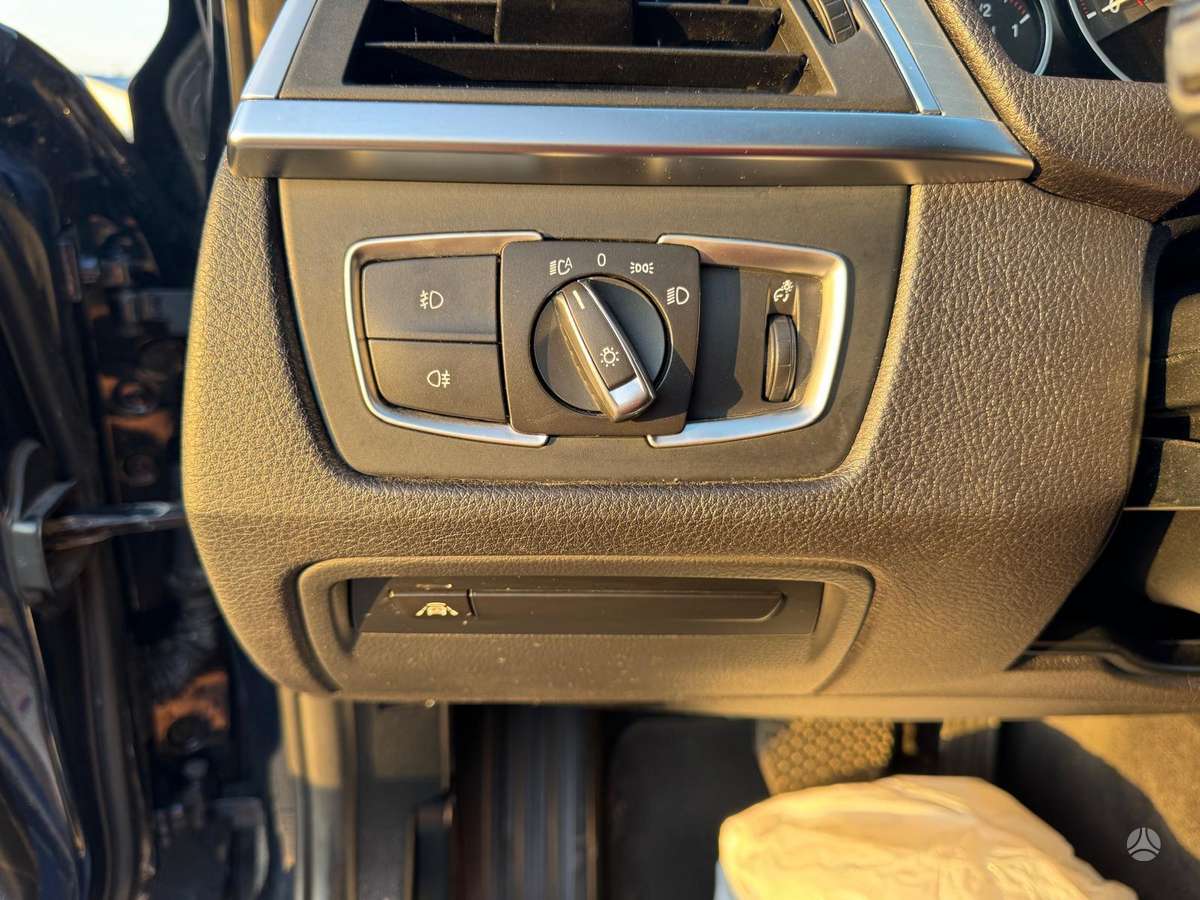 BMW 320, 2.0 l., Седан