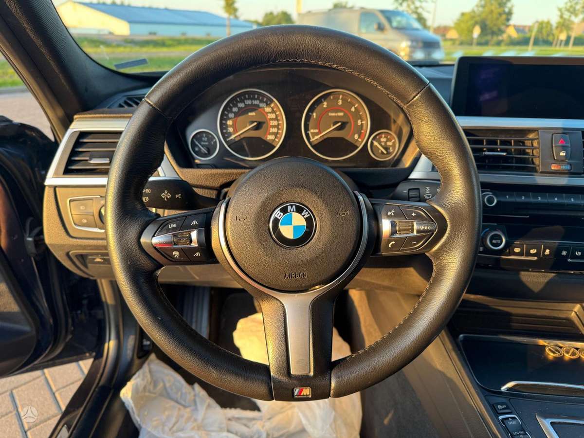BMW 320, 2.0 l., Седан