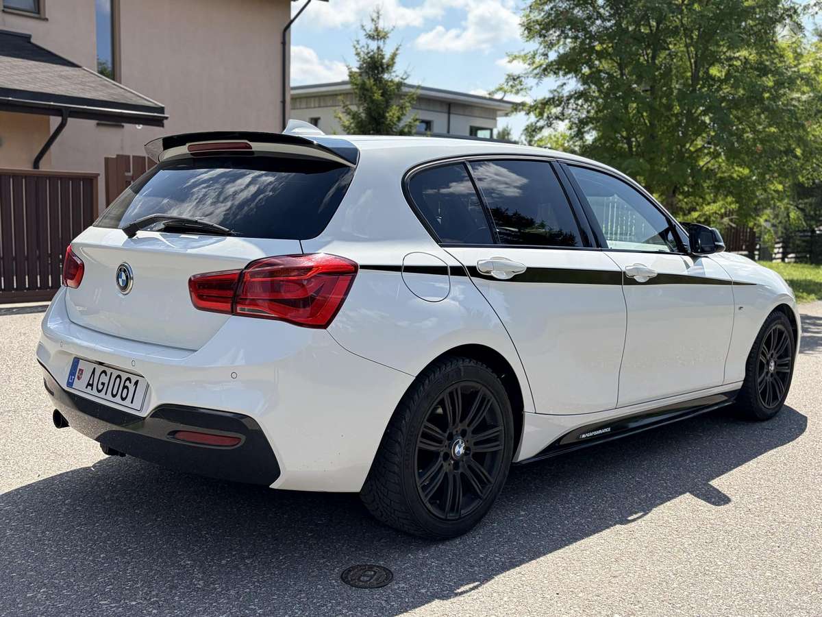 BMW 116, 2.0 l., hatchback