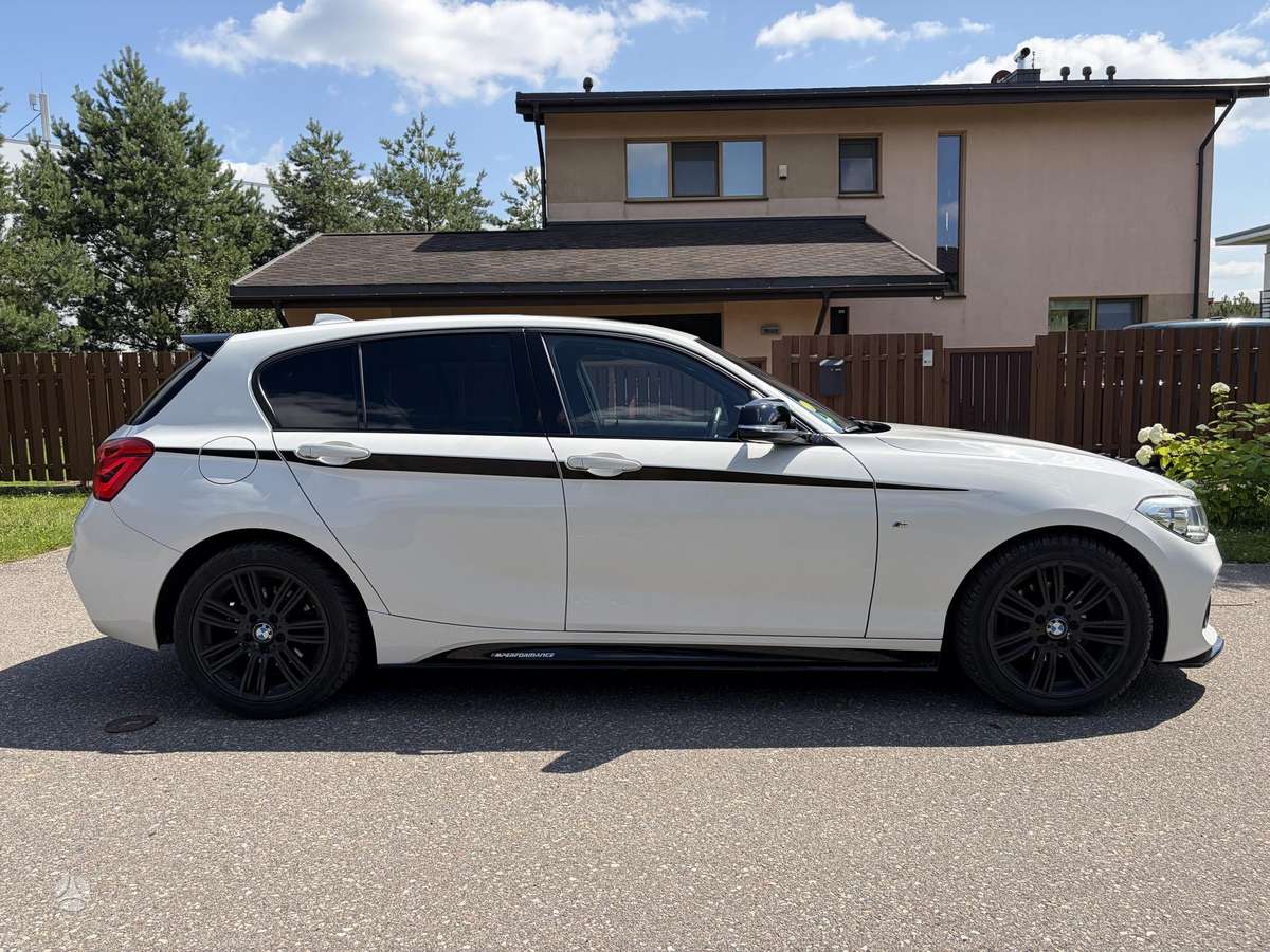 BMW 116, 2.0 l., hatchback