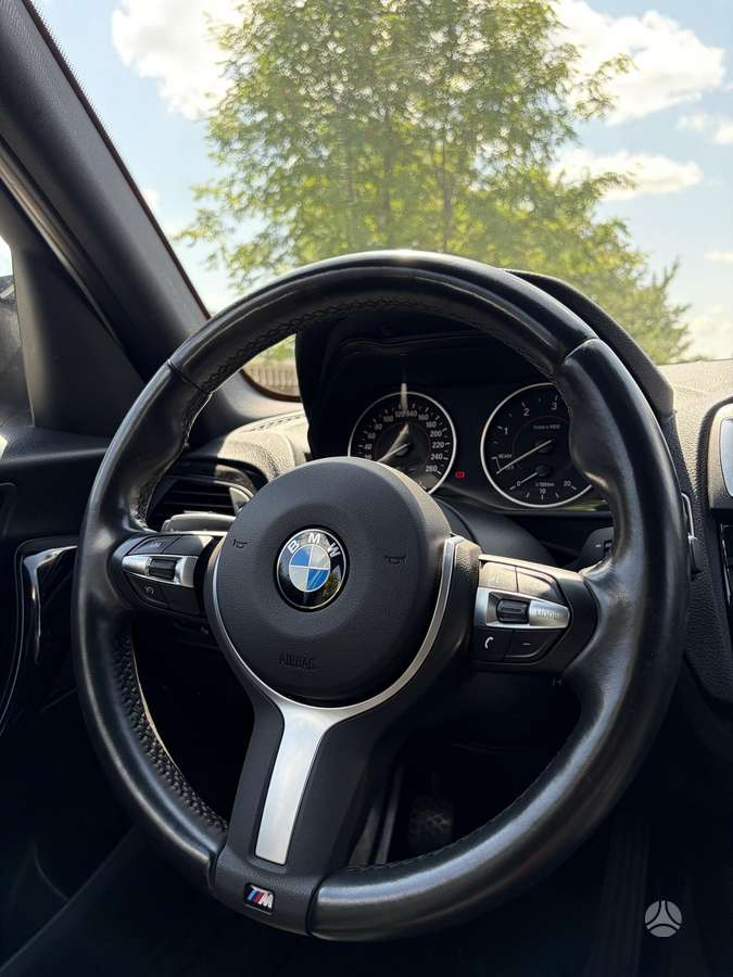 BMW 116, 2.0 l., hatchback