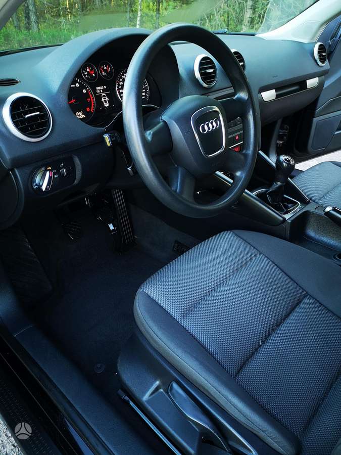 Audi A3, 1.6 l., coupe