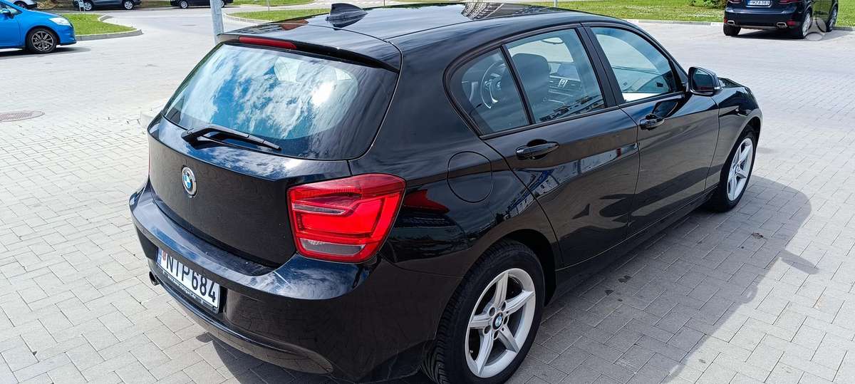 BMW 120, 2.0 l., hatchback
