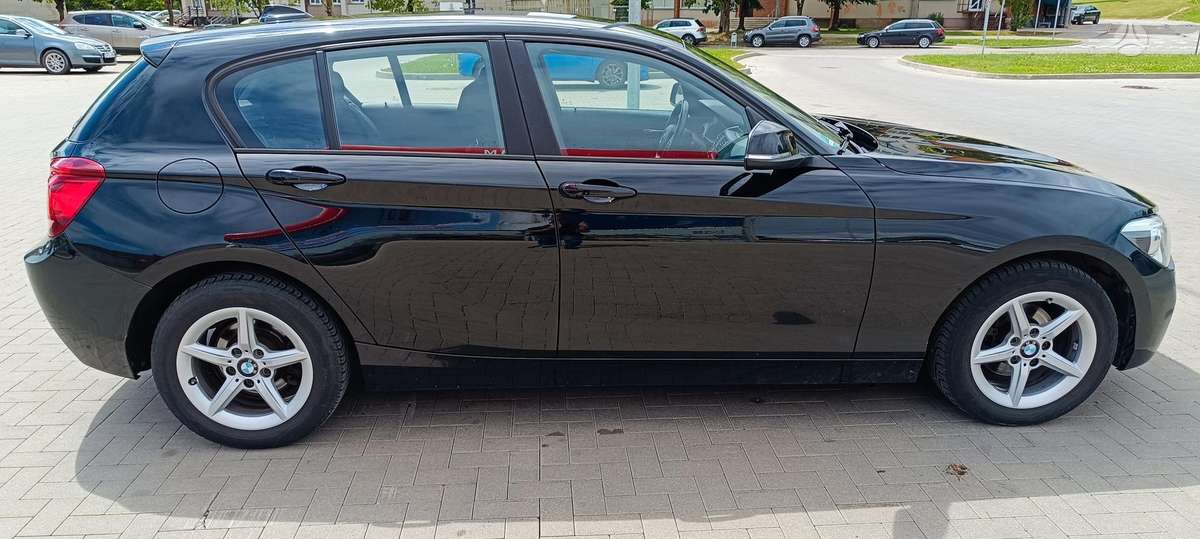 BMW 120, 2.0 l., hatchback